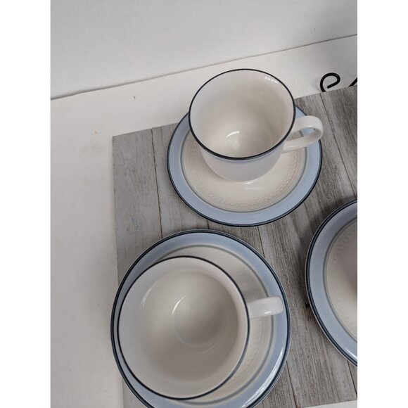 Vintage Johann Haviland Blue Bouquet Crowning Fashion Set 4 Teacups Saucers - Picture 2 of 8